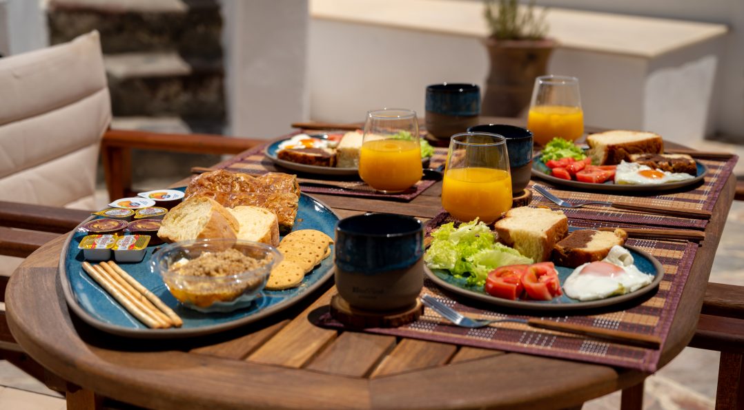 Dining Details